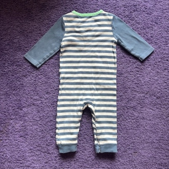 Cat &Jack baby one piece with bow tie - 3-6 months - Picture 2 of 4